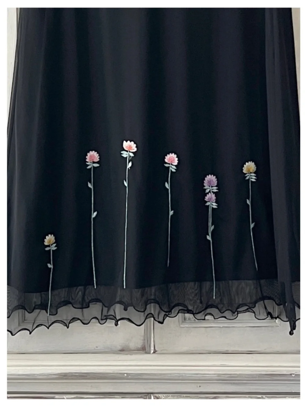 🟠NASH Vintage Skirt w/Tulle Overlay and Embroidered Flowers Black LARGE